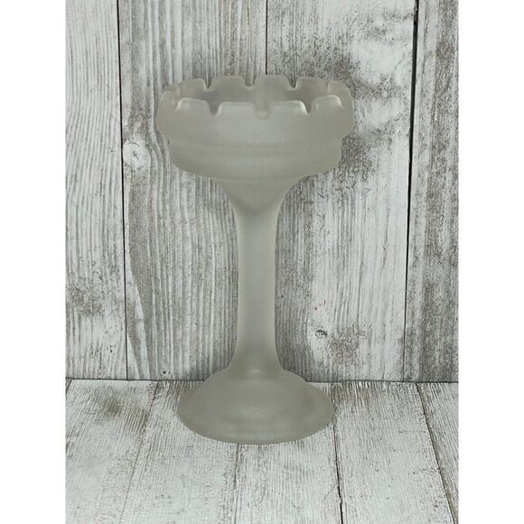 Vintage Party Lite Castle Turret Style Frosted Glass Candle Holder - Picture 4 of 6